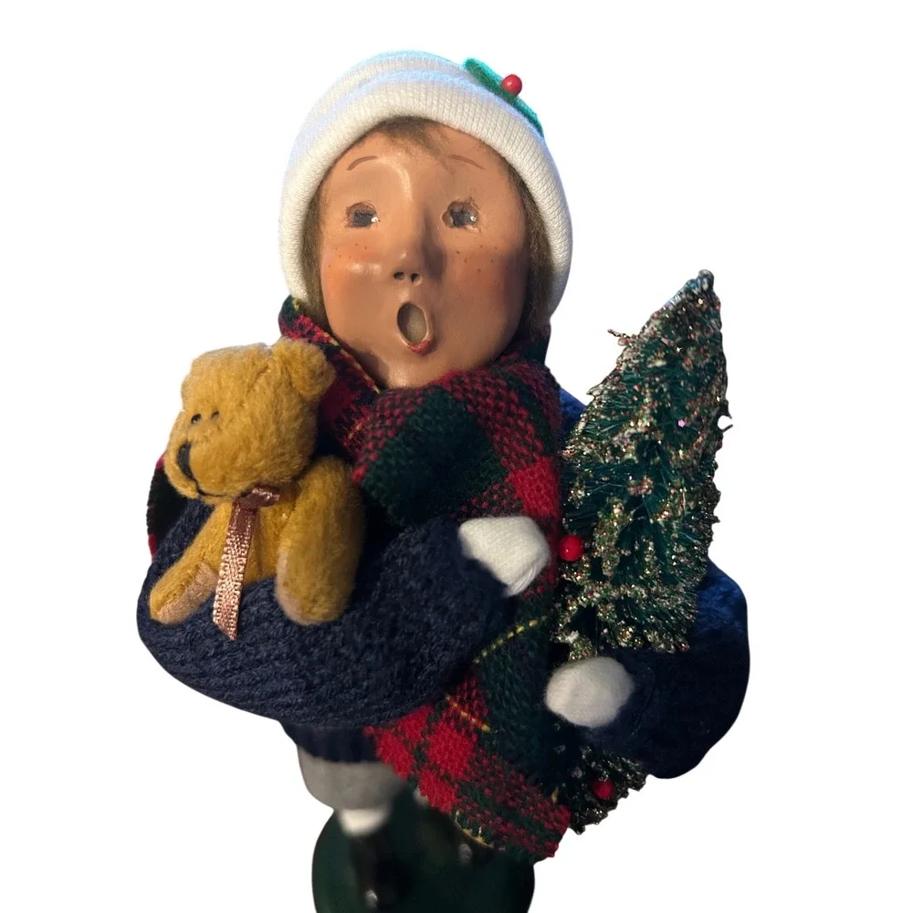 Byer's Choice‎ The Carolers 2007 Boy with Teddy Bear and Christmas Tree Figurine